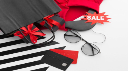 عروض نهاية الموسم من كياني على الملابس والإكسسوارات المميزة