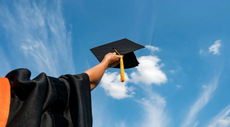 أهم الكورسات لحديثي التخرج 2025