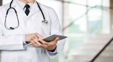 راتب الطبيب في السعودية 2026: متوسط الرواتب حسب التخصص والخبرة