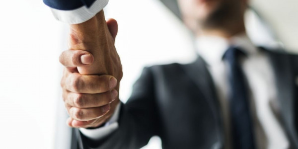 مطلوب مندوب تسويق ومبيعات لخدمات السيارات