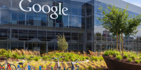 تدريب من شركة جوجل مقدم لطلاب برمجة الحاسوب