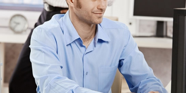 مطلوب سكرتير بالتجمع الخامس براتب 3000