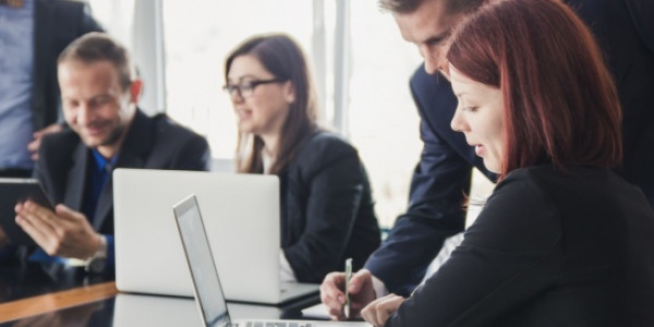 تدريب عبر الإنترنت للطلاب وحديثي التخرج لمدة 6 شهور مدفوعة الأجر تدريب عبر الإنترنت للطلاب وحديثي التخرج لمدة 6 شهور مدفوعة الأجر