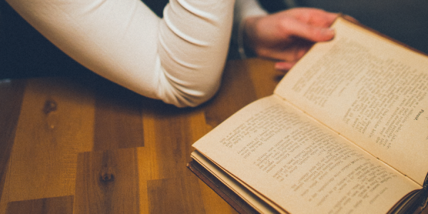 بعض النصائح لتحسين مهارة الكتابة باللغة الإنجليزية بعض النصائح لتحسين مهارة الكتابة باللغة الإنجليزية