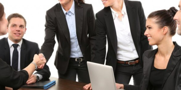 مطلوب موظف مبيعات براتب 8000 مطلوب موظف مبيعات براتب 8000