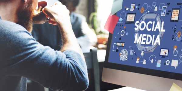 مطلوب Social Media Specialist براتب يصل الى 4000