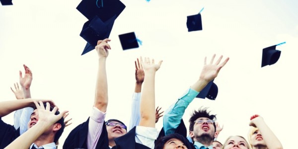 دروس هامة من واقع الحياة لحديثي التخرج دروس هامة من واقع الحياة لحديثي التخرج