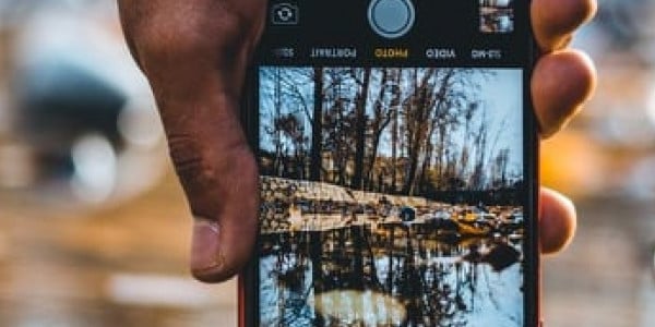 افضل الكورسات والمواقع التعليمية لتعلم التصوير الاحترافى بالموبايل افضل الكورسات والمواقع التعليمية لتعلم التصوير الاحترافى بالموبايل