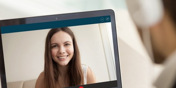 افضل 5 أماكن لازم تروحها لو عايز تتكلم انجليزى زى الاجانب