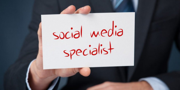 مطلوب social media specialist بشركة ملابس بكرداسة