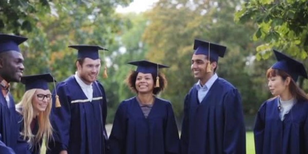 تجميعة  لاي بانكر او اي طالب بيفكر يشتغل ف بنك