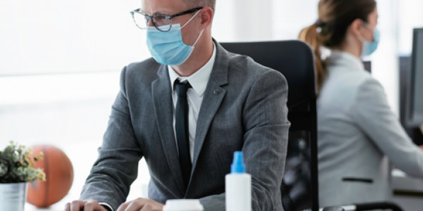 مطلوب مختصين مبيعات هاتفيًا لشركة اماراتية براتب 5000