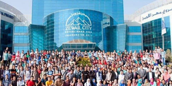 أفضل المنح الجامعية لطلاب الثانوية العامة ممولة بالكامل من جامعات مرموقة