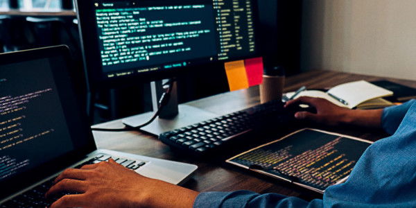 مطلوب Web Developer براتب يصل ل7000