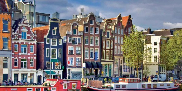 امستردام في هولندا من اجمل الوجهات السياحية امستردام في هولندا من اجمل الوجهات السياحية