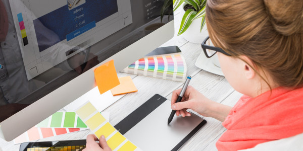 مطلوب مصمم جرافيك بالمقطم