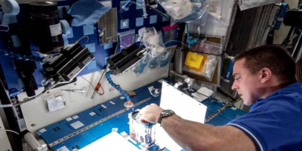 مهندسين ميكانيكا و كهرباء و ميكاترونيكس للعمل في مجال الصيانة و تركيب الماكينات