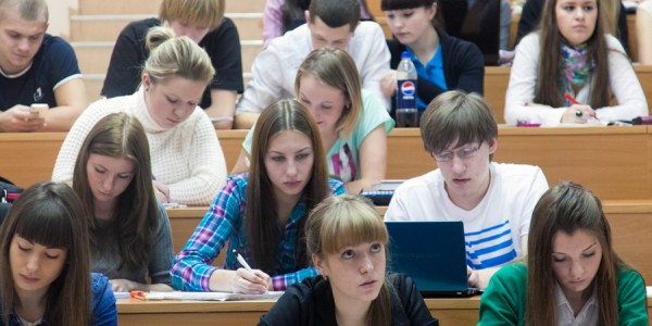 الخطوات الاساسية للتقديم على منحة للعمل او الدراسة بالخارج الخطوات الاساسية للتقديم على منحة للعمل او الدراسة بالخارج