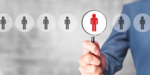 كيف تتميز عن غيرك وتلفت انتباه أصحاب العمل كيف تتميز عن غيرك وتلفت انتباه أصحاب العمل