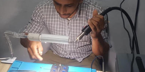 دورة مجانية في صيانة هواتف المحمول مقدمة من مؤسسة ايجيكوبت