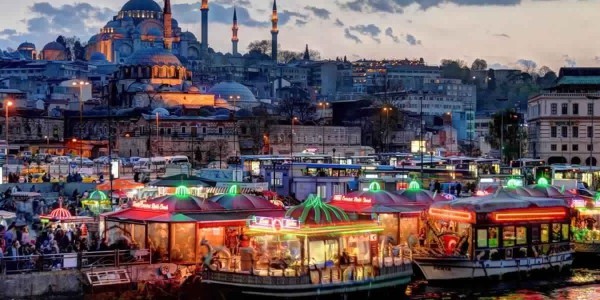 ملف كامل عن الهجرة الى تركيا